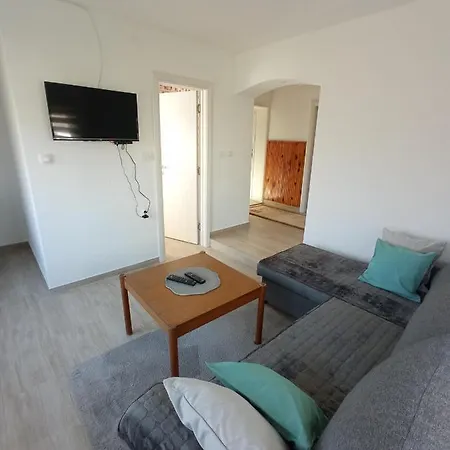 Verina Kuca Apartman *