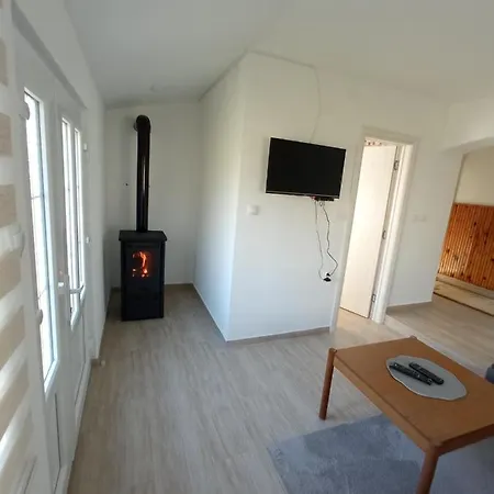 Verina Kuca Apartman *