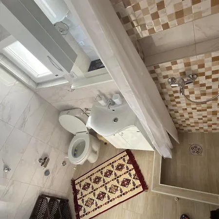 Verina Kuca * Kosjeric