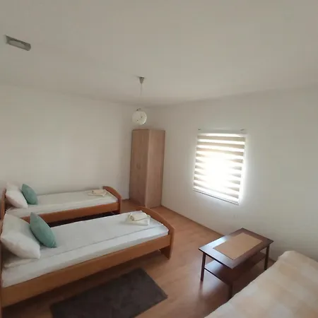 Verina Kuca Apartman *